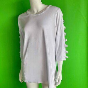 Blue Bayou White 3/4 Length Sleeve Shirt with "diamond" accents